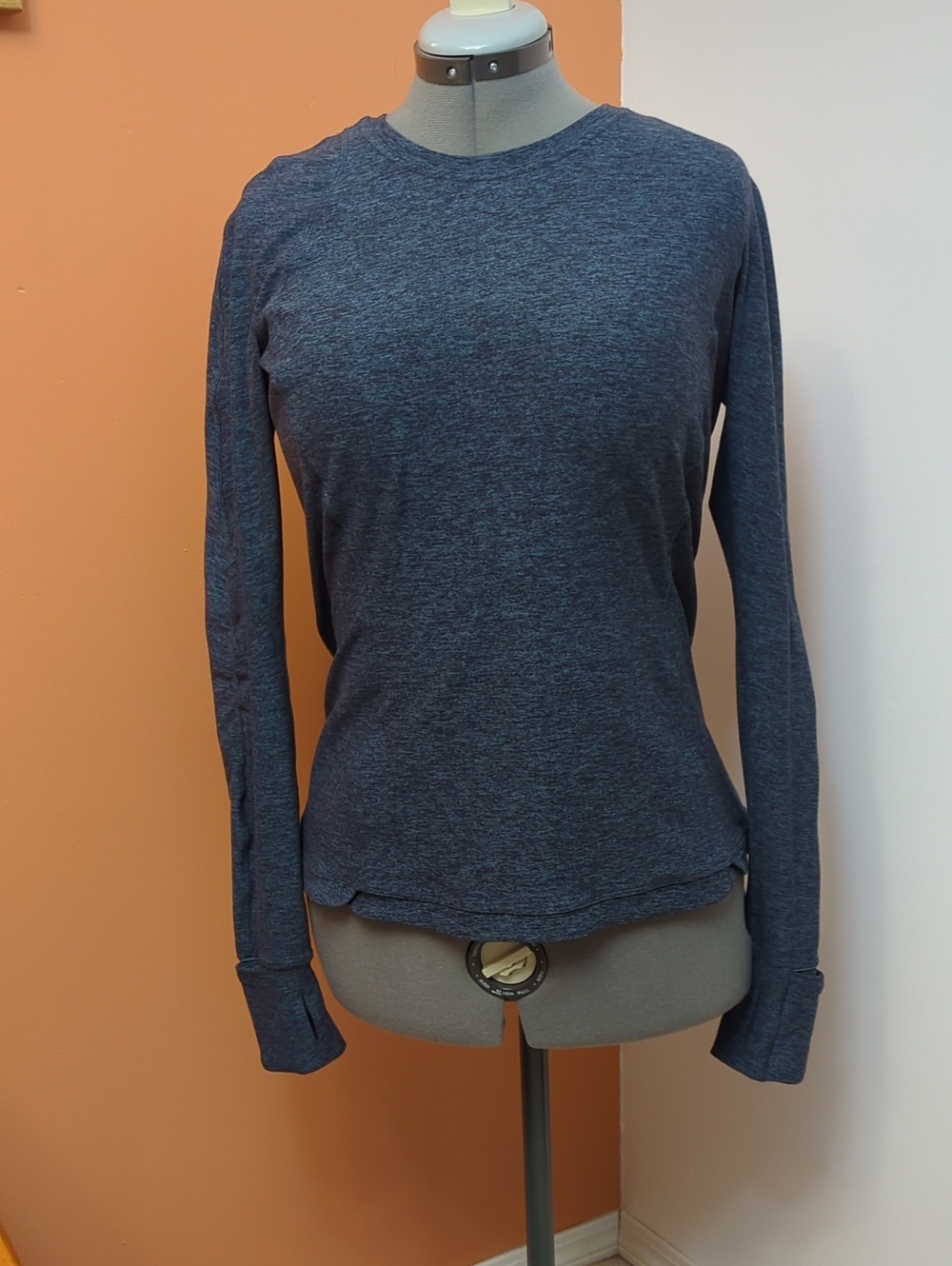 lululemon Tuck And Flow Long Sleeve Crew